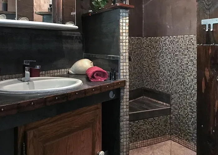 Le Cabanon De Monte-carlo Avec Jardin Prive